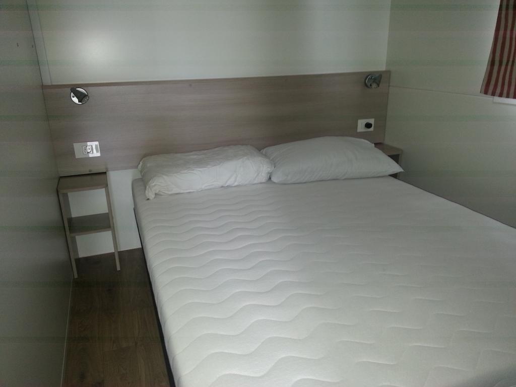 Iron Gate Marina3B Hotel Sarzana Exterior photo